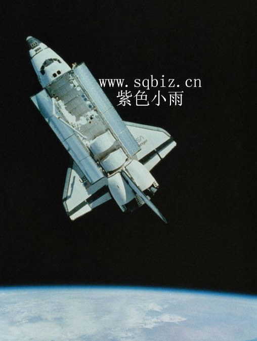 {仿写航天飞机的作文160字}.